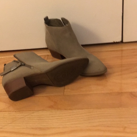 Booties - Picture 5 of 6